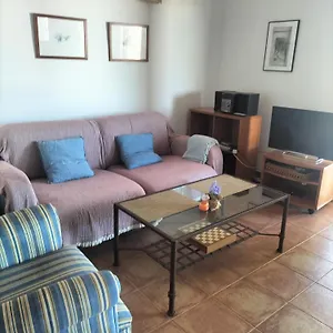 By The Sea; With A Private Garden Appartamento
